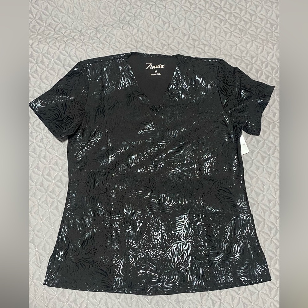 Women's Performance Stretch V-Neck Printed Scrub Top M